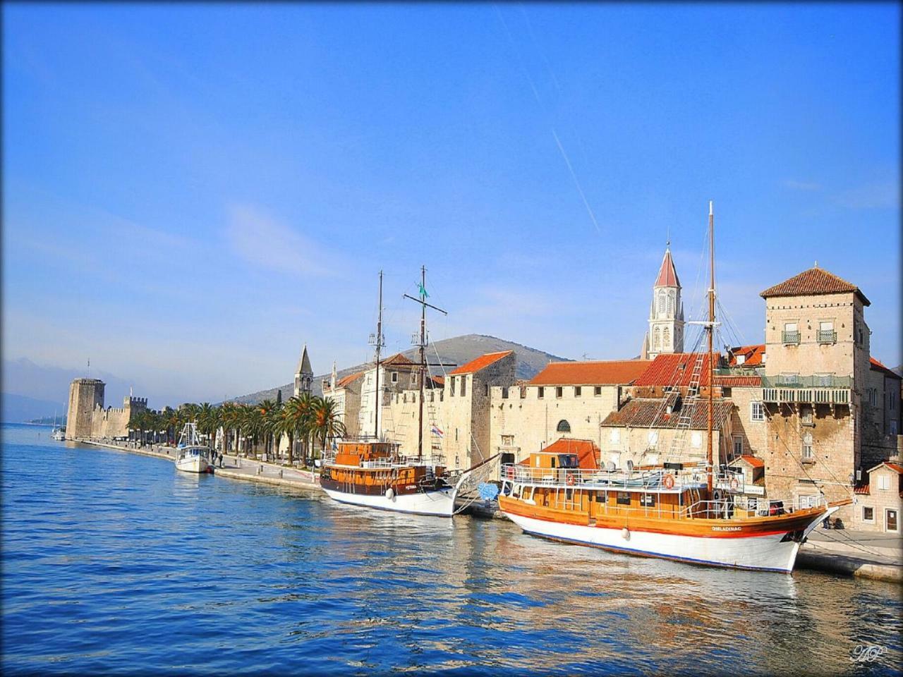 Apartment Adriatic - Saldun Trogir Exterior photo